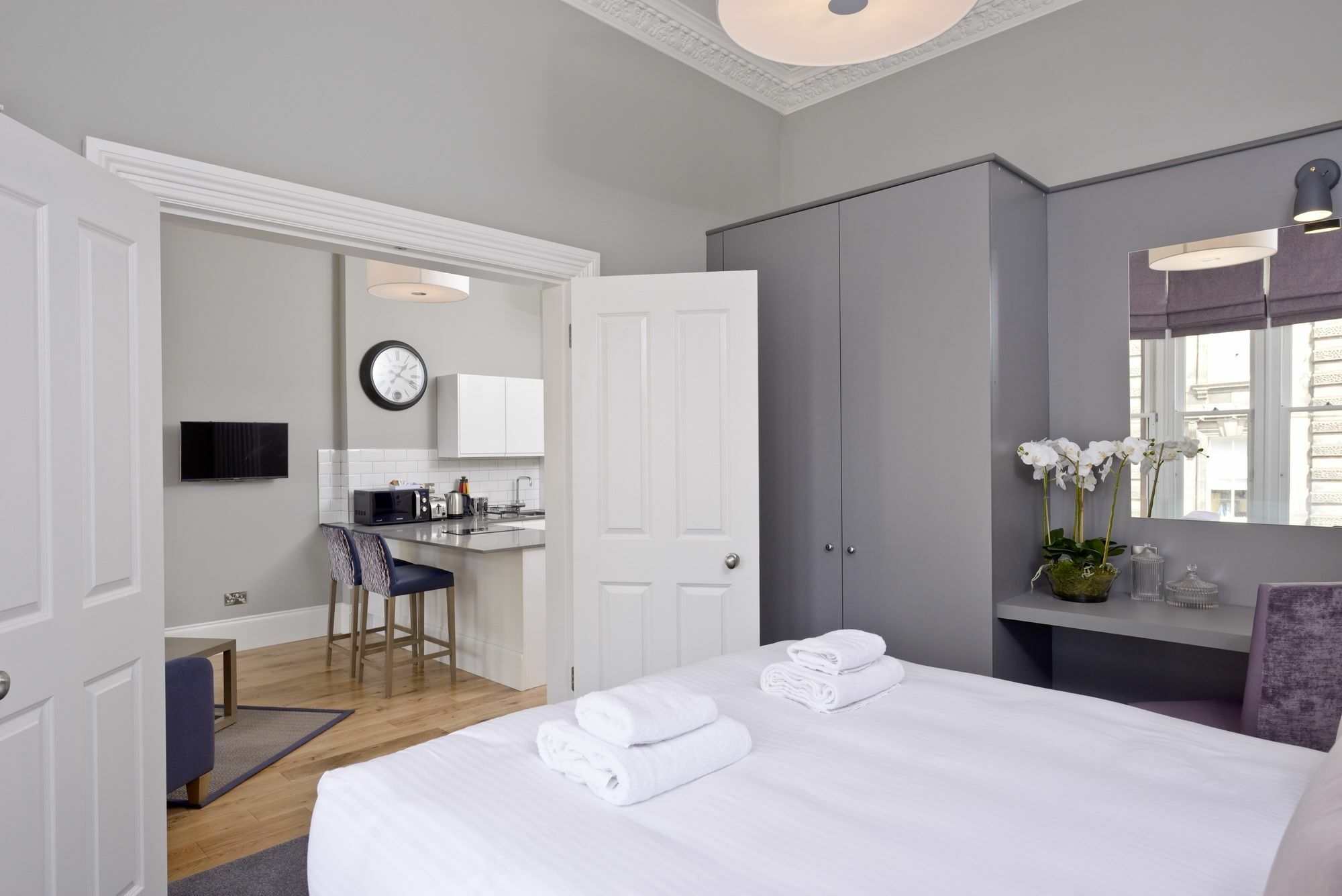 אדינבורו Destiny Scotland Apartments At West End - Princes Street מראה חיצוני תמונה